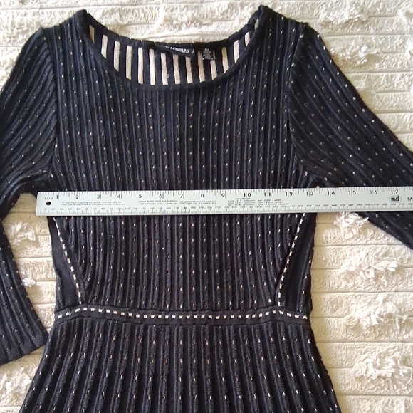 Nina Leonard Black Ribbed Midi Dress with Scoop Neck - Picture 5 of 6